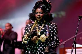 Fans React to Lauryn Hill Performing in Nearly Empty Stadium